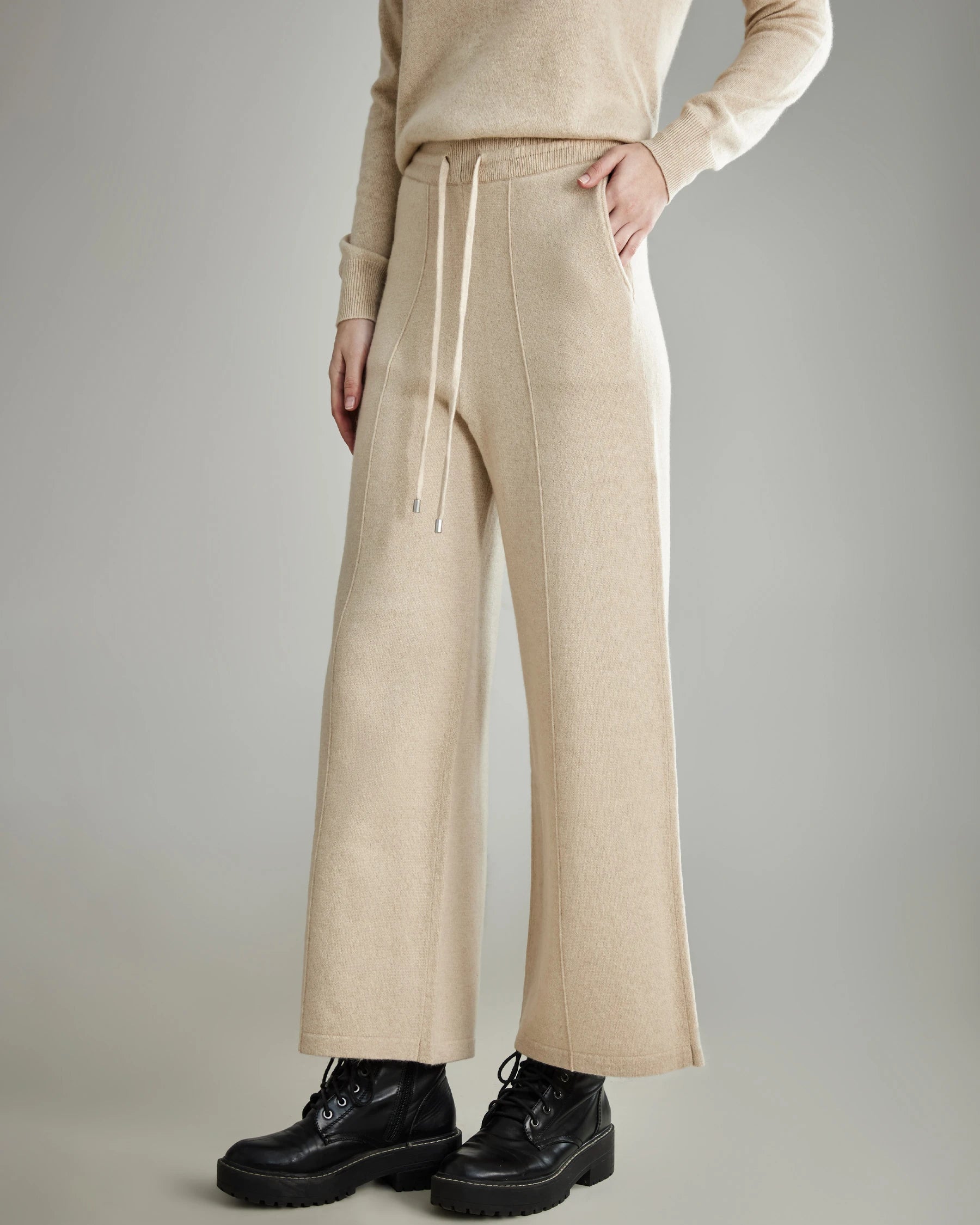 Women's Wide-Leg Cashmere Pants