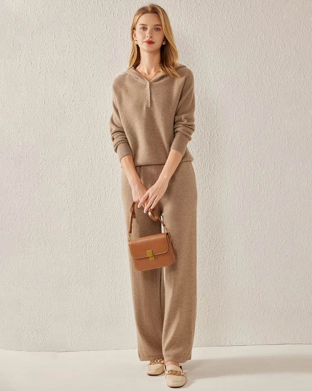 V-Neck Hooded Cashmere Sweater V-Neck Hooded Cashmere Sweater